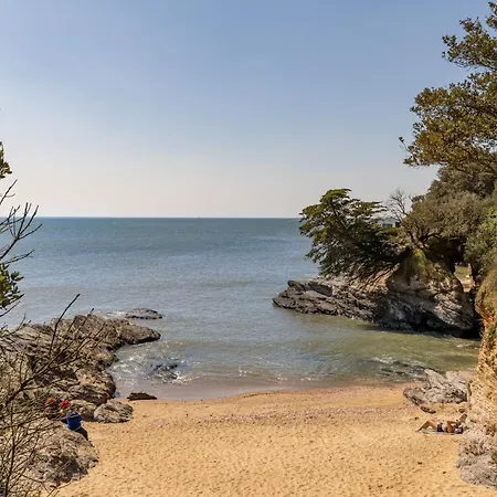 Holiday home 19 - Gite, Bien Situe A Pied